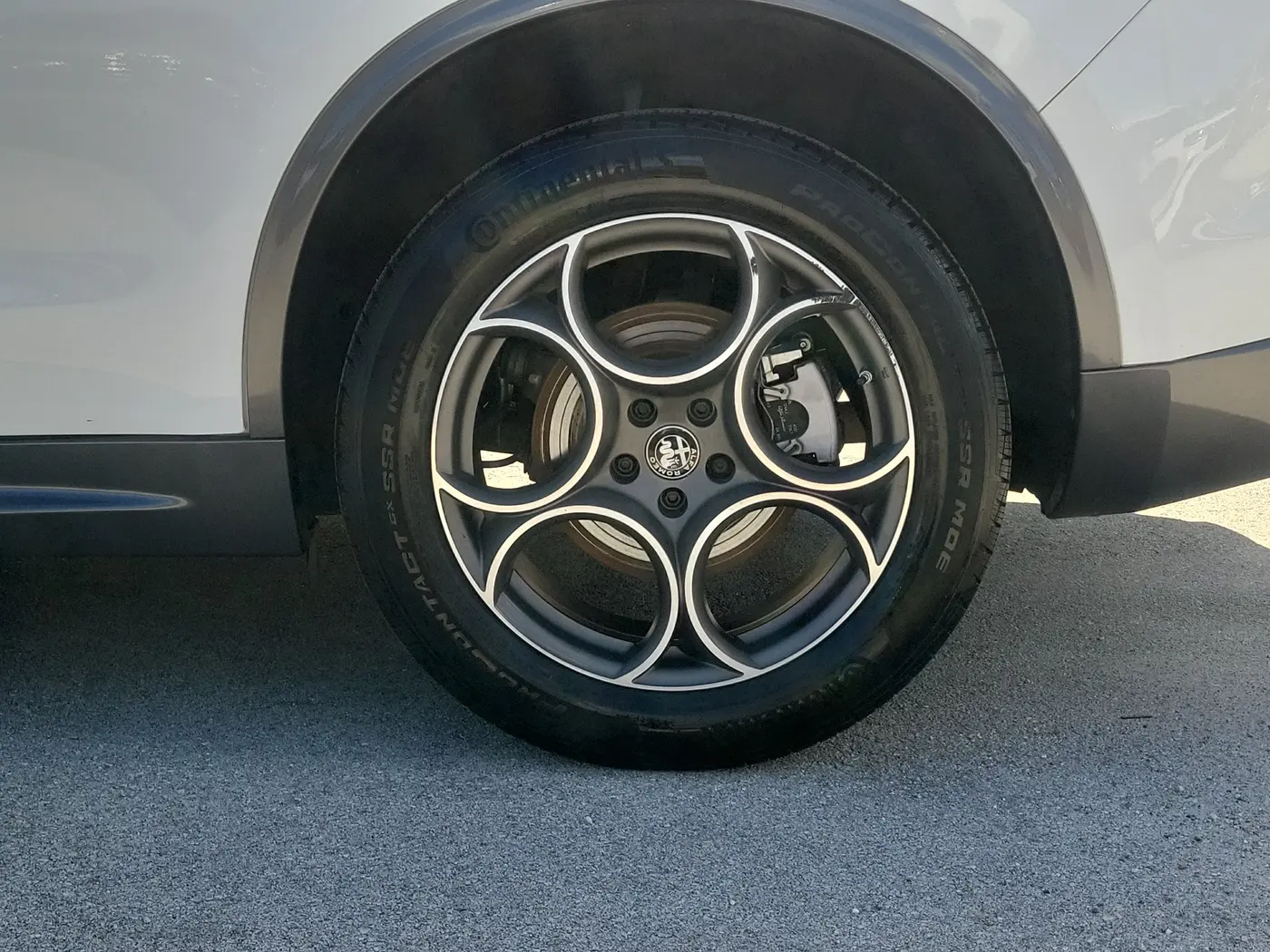 2024 Alfa Romeo Stelvio - $25,990