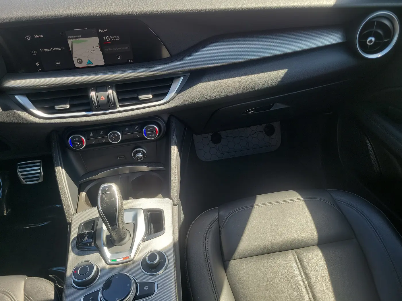 2024 Alfa Romeo Stelvio - $25,990