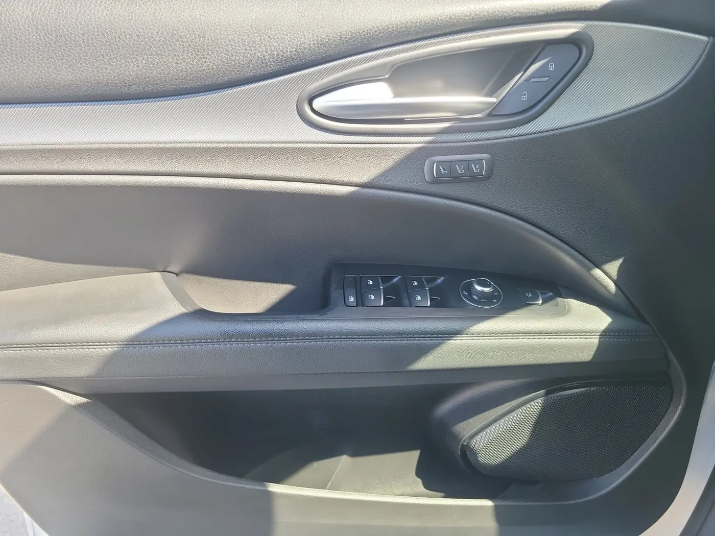 2024 Alfa Romeo Stelvio - $25,990