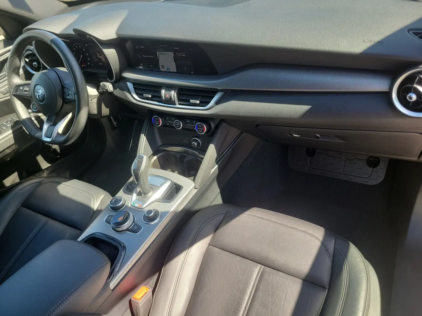 2024 Alfa Romeo Stelvio - $25,990