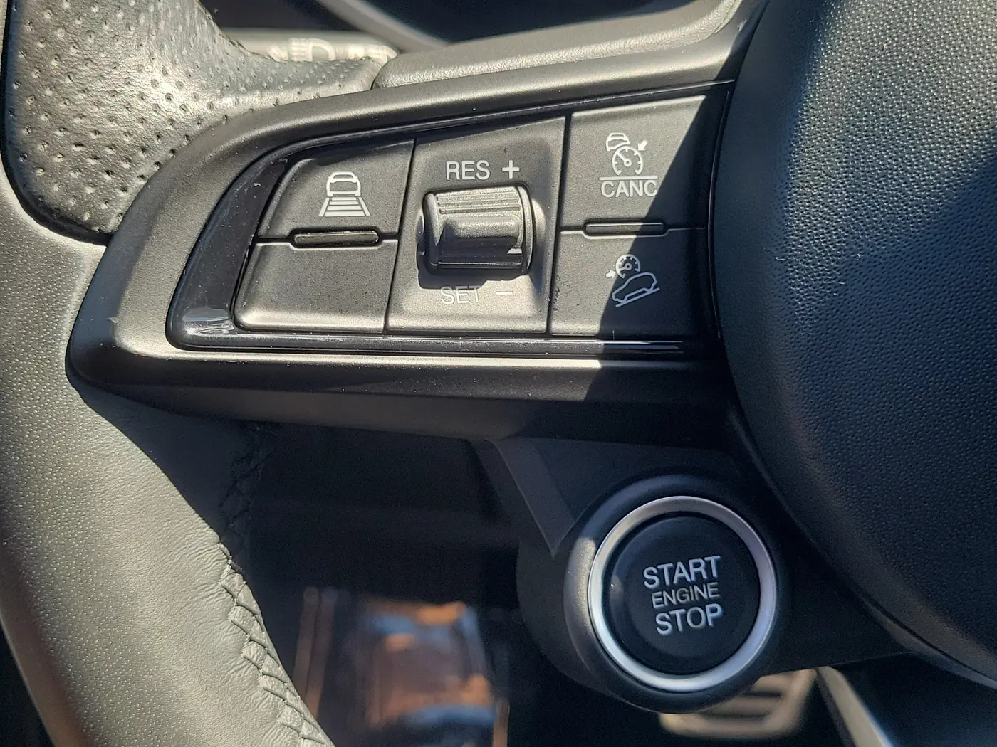 2024 Alfa Romeo Stelvio - $25,990