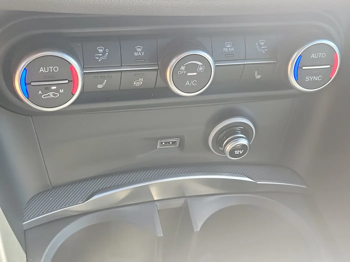 2024 Alfa Romeo Stelvio - $25,990