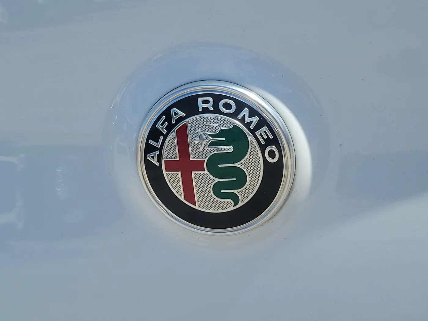 2024 Alfa Romeo Stelvio - $25,990