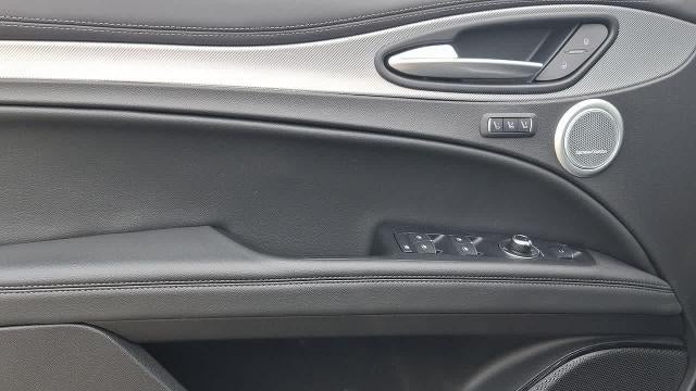 2024 Alfa Romeo Stelvio Ti