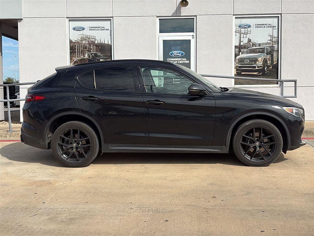 2019 Alfa Romeo Stelvio - $14,689