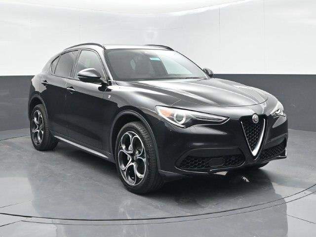 2023 Alfa Romeo Stelvio - $25,941