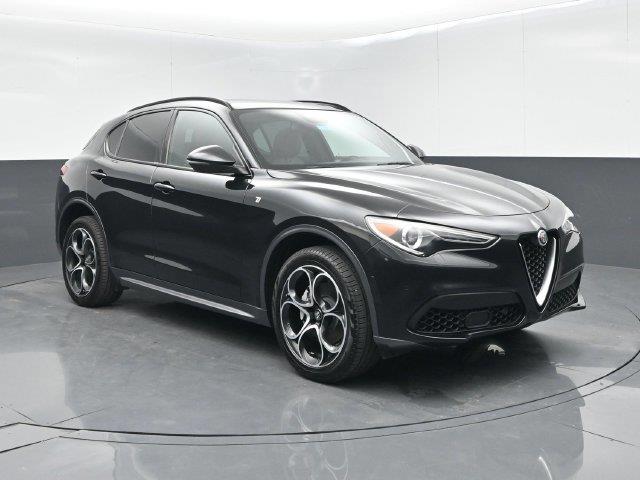 2023 Alfa Romeo Stelvio - $25,941
