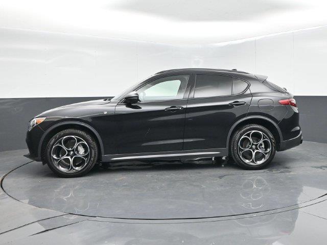 2023 Alfa Romeo Stelvio - $25,941