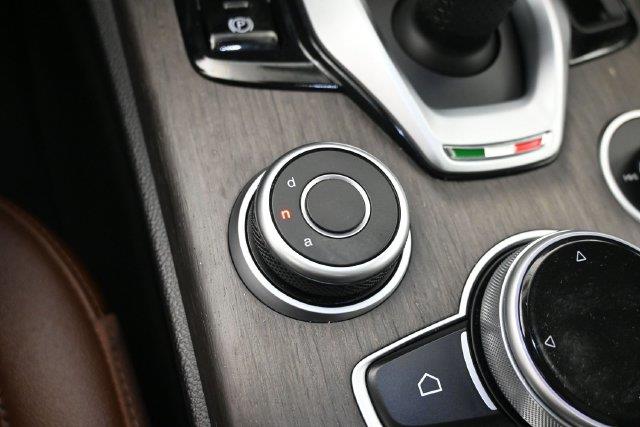 2023 Alfa Romeo Stelvio - $25,941