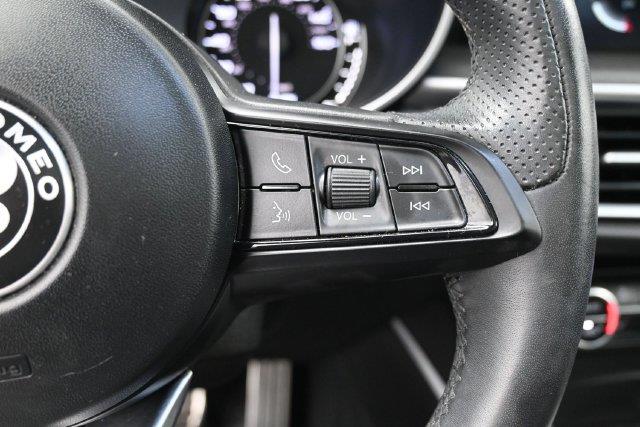 2023 Alfa Romeo Stelvio - $25,941
