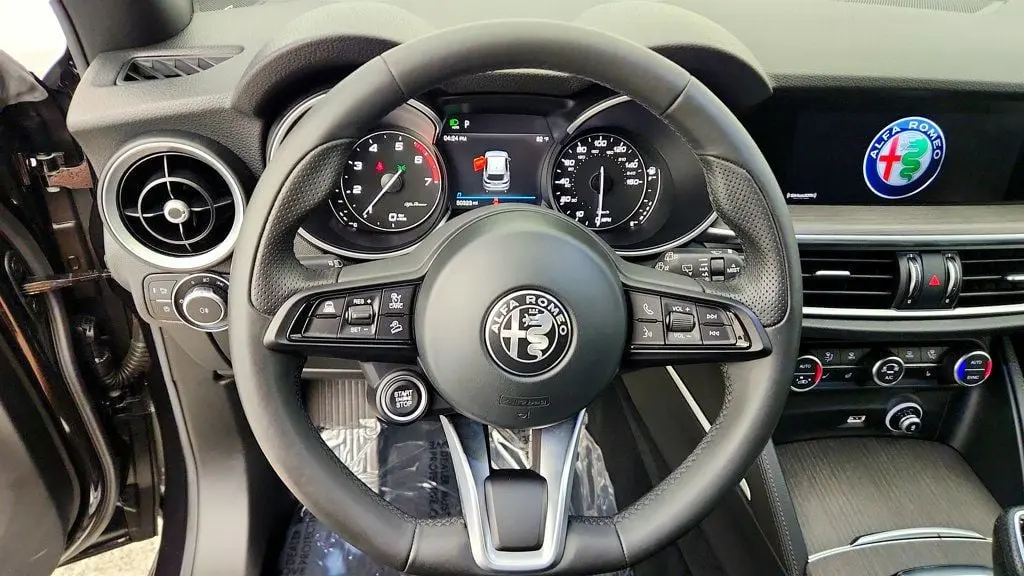 2023 Alfa Romeo Stelvio - $19,695