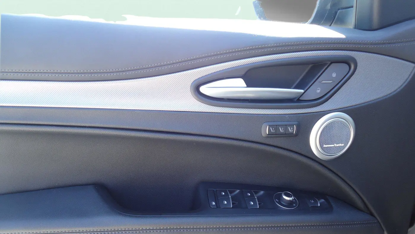 2024 Alfa Romeo Stelvio Ti