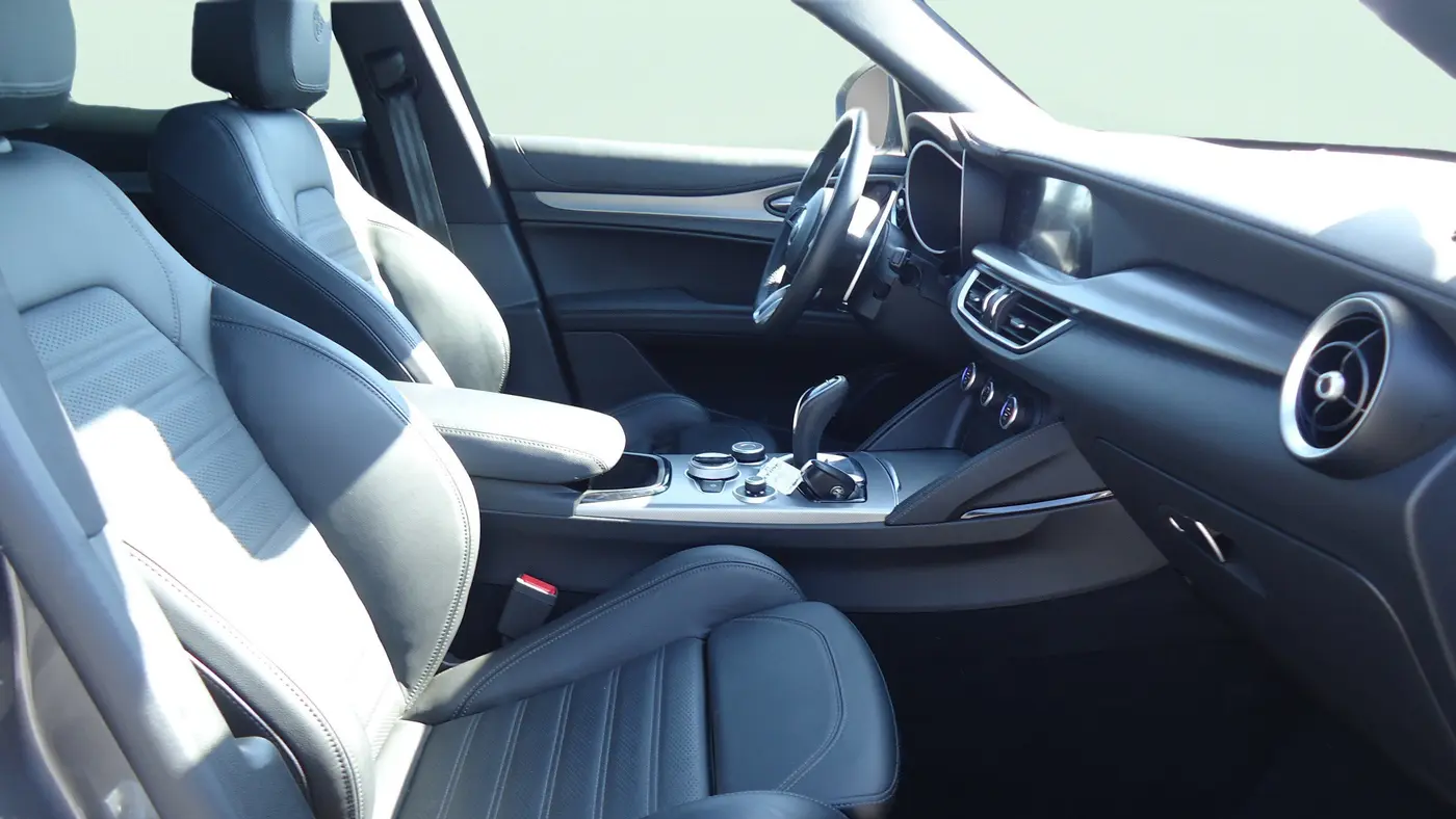 2024 Alfa Romeo Stelvio Ti
