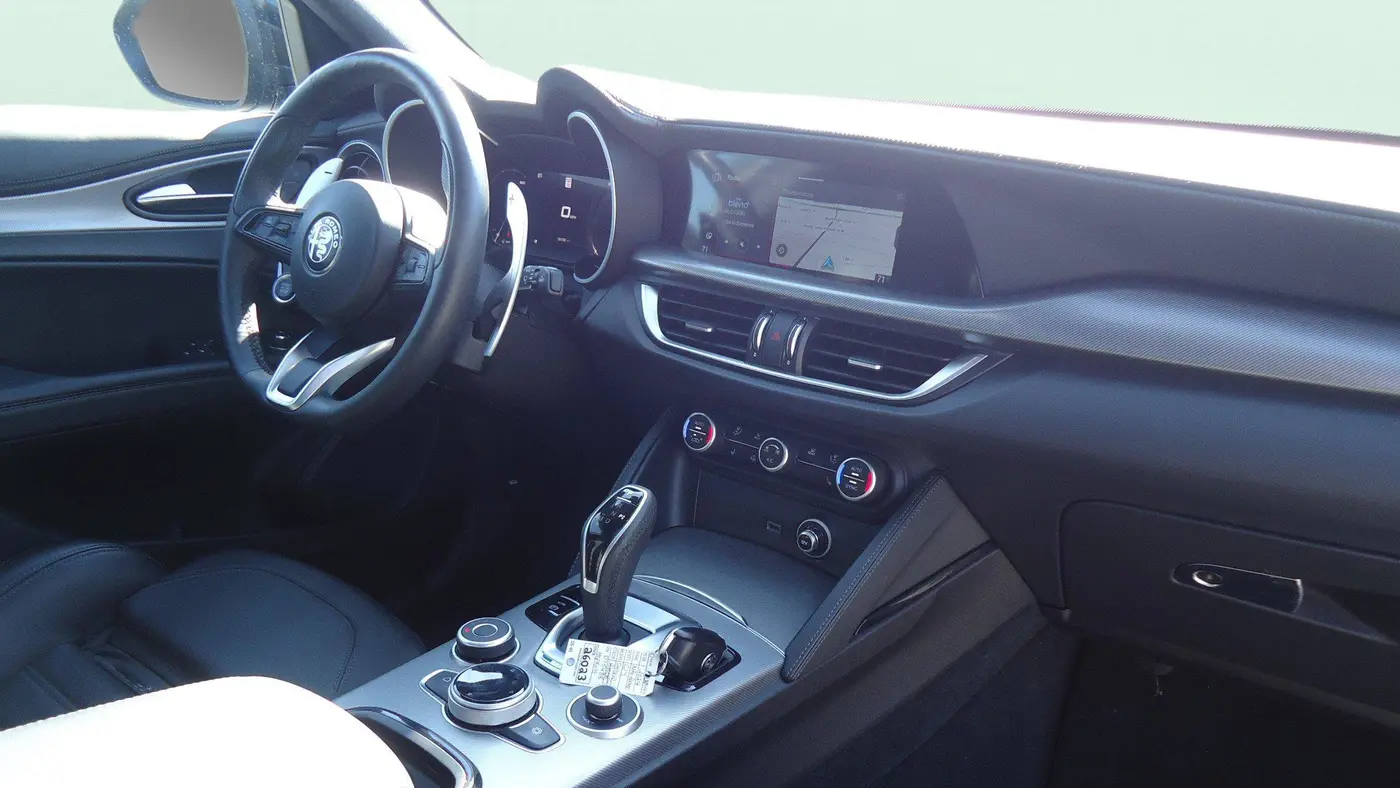 2024 Alfa Romeo Stelvio Ti