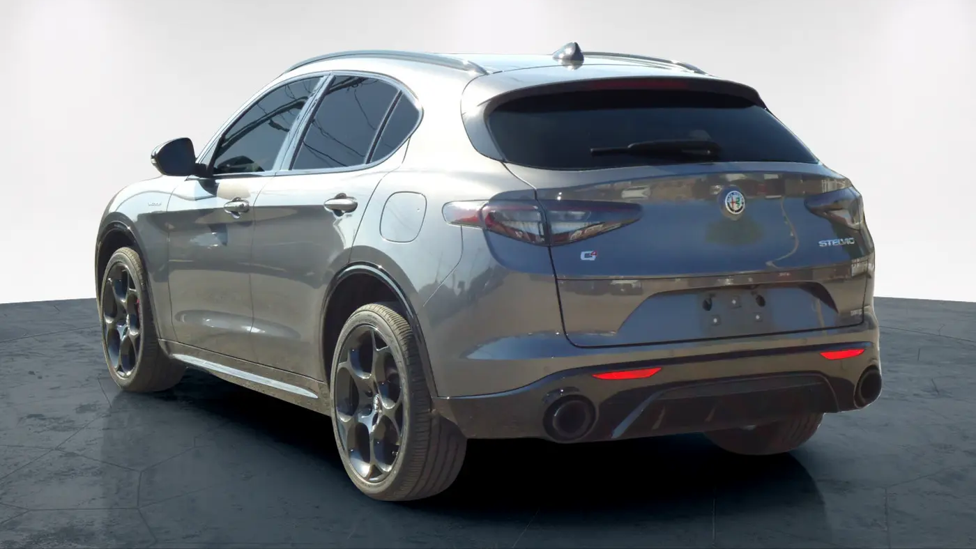 2024 Alfa Romeo Stelvio Ti