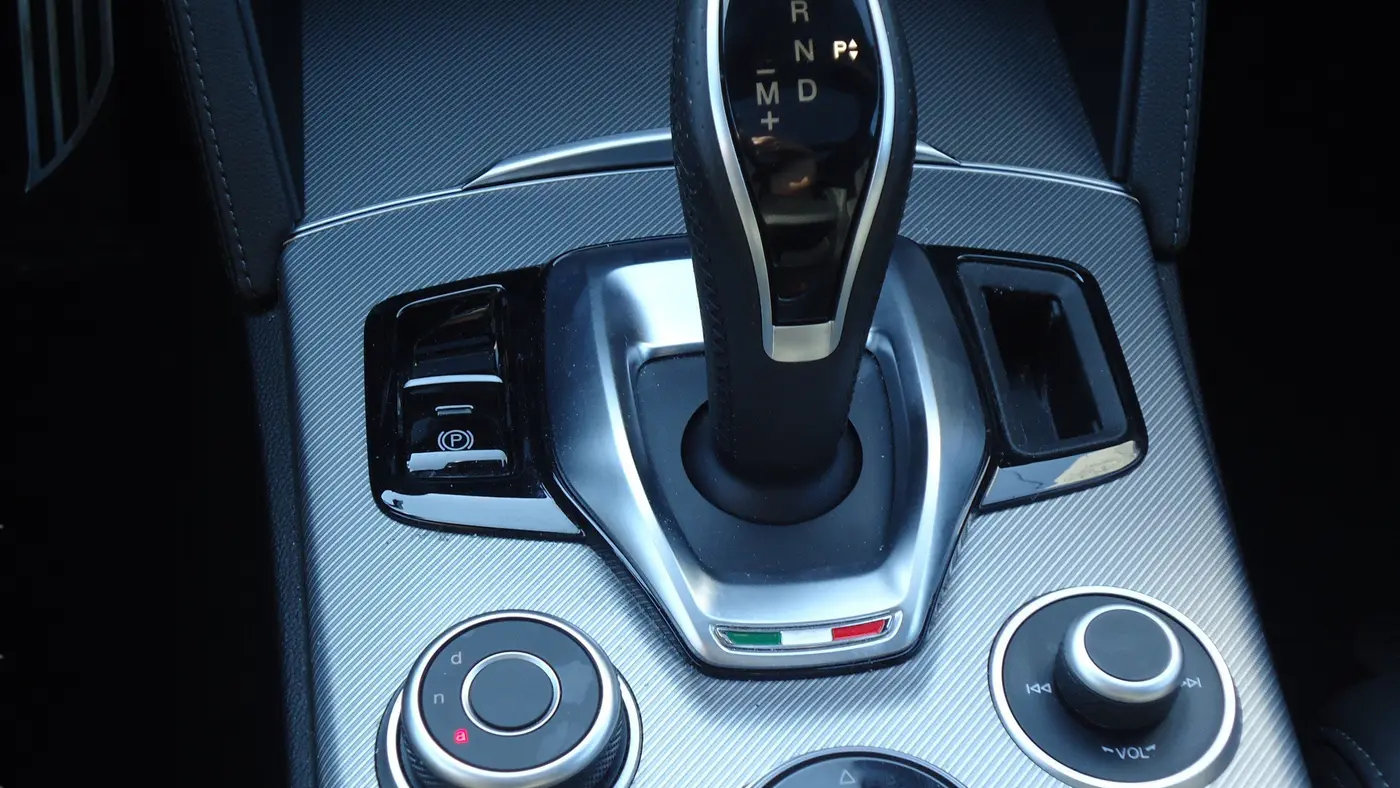 2024 Alfa Romeo Stelvio Ti