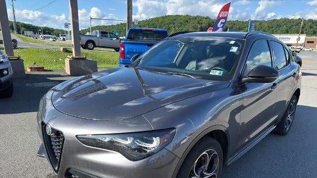 2024 Alfa Romeo Stelvio Ti