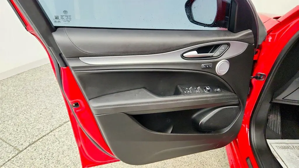 2022 Alfa Romeo Stelvio Ti