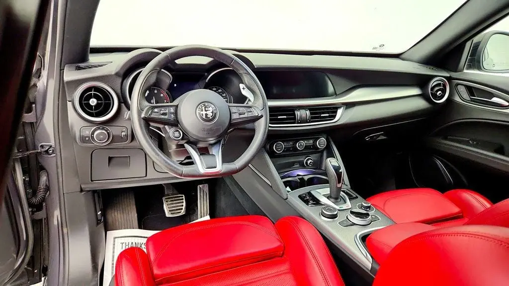 2022 Alfa Romeo Stelvio Ti