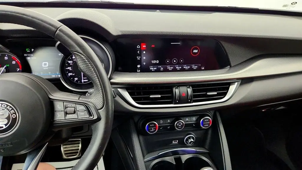 2022 Alfa Romeo Stelvio Ti