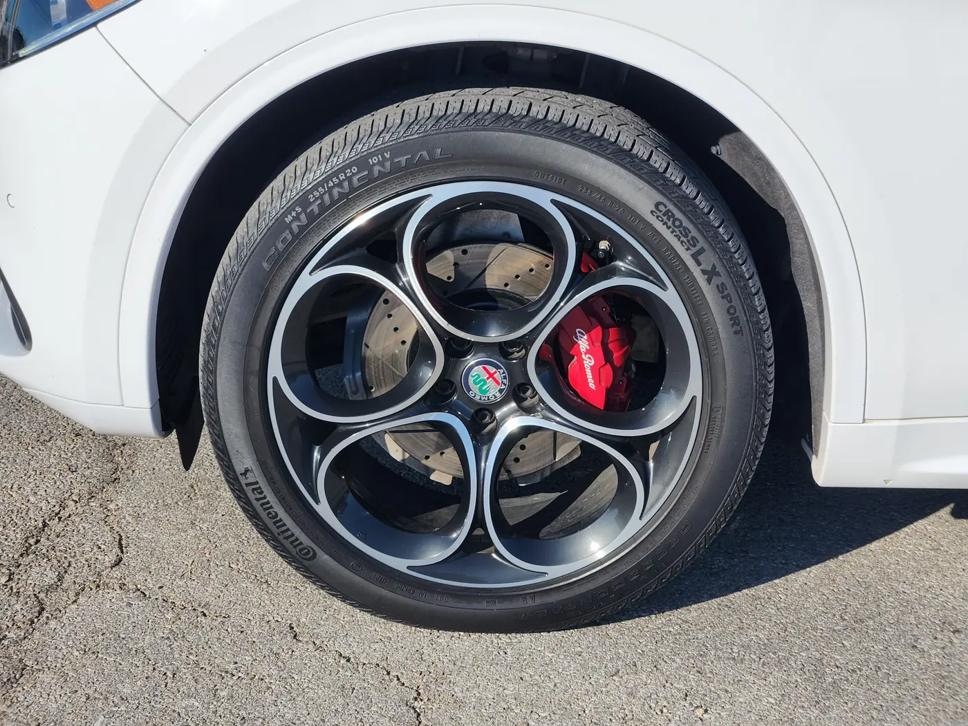 2021 Alfa Romeo Stelvio - $23,917