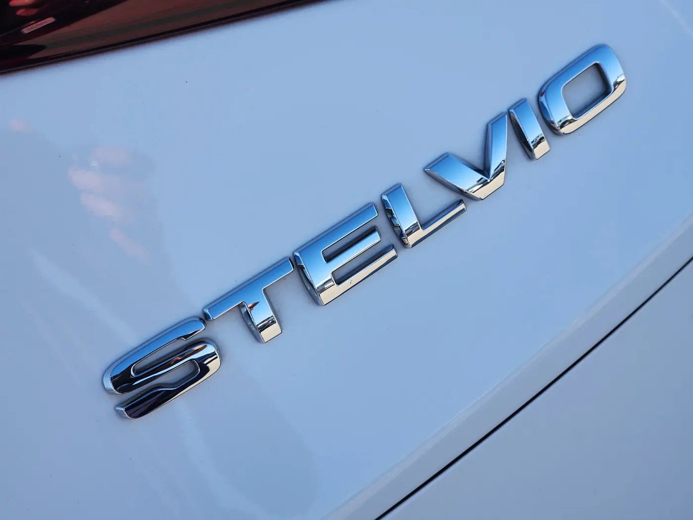 2021 Alfa Romeo Stelvio - $23,917