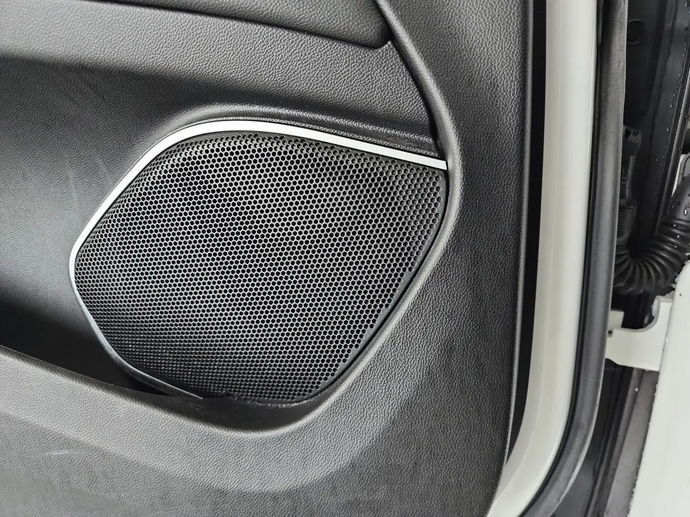 2019 Alfa Romeo Stelvio - $15,700