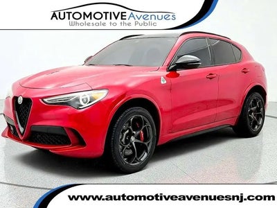 2022 Alfa Romeo Stelvio AWD Quadrifoglio 4DR Crossover