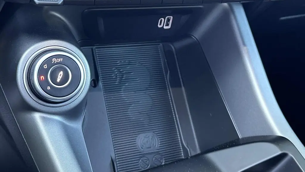 2025 Alfa Romeo Tonale Hybrid Base