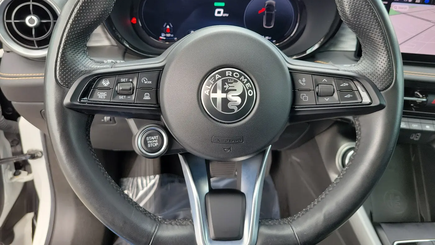 2024 Alfa Romeo Tonale Hybrid Ti