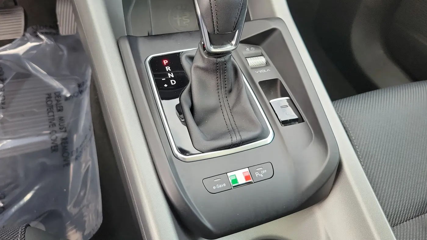 2024 Alfa Romeo Tonale Hybrid Ti