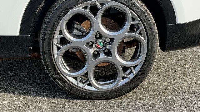 2024 Alfa Romeo Tonale Hybrid Ti