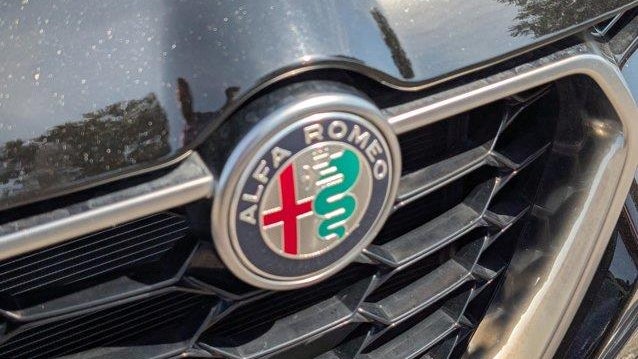 2024 Alfa Romeo Tonale Hybrid Ti