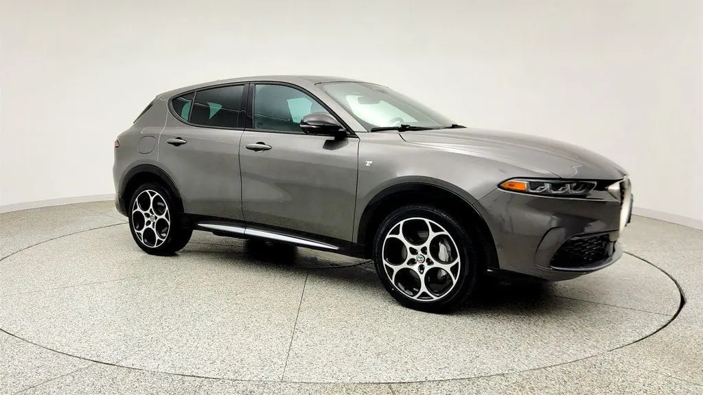 2024 Alfa Romeo Tonale Hybrid Ti