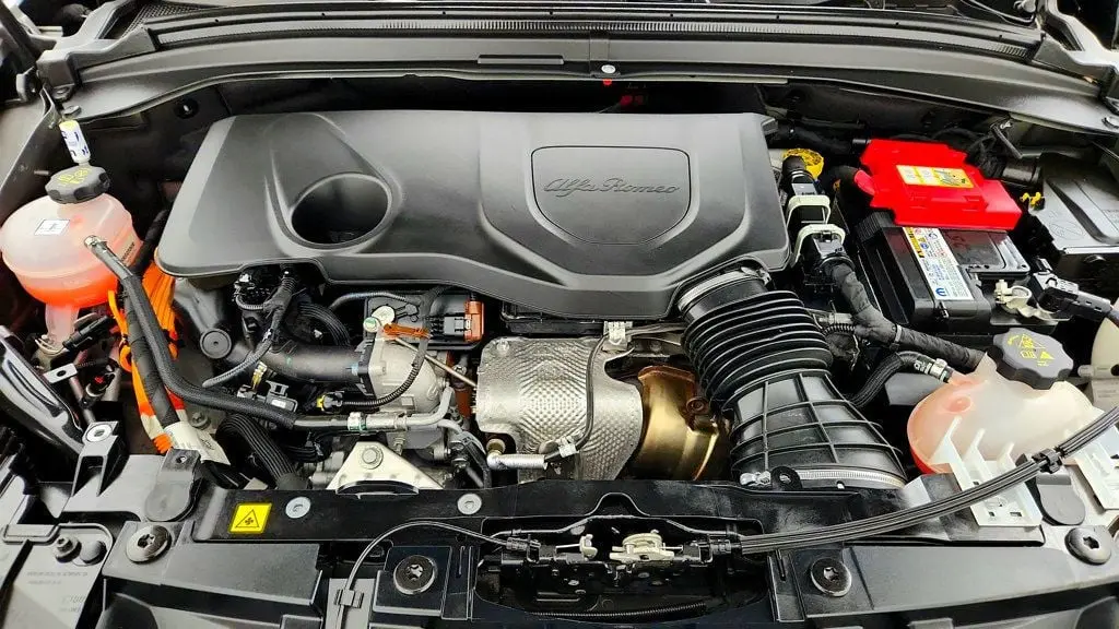 2024 Alfa Romeo Tonale Hybrid Ti