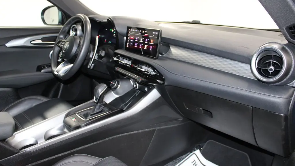 2024 Alfa Romeo Tonale Hybrid Veloce
