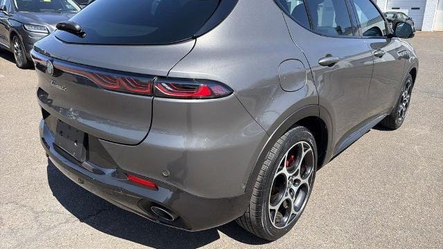 2024 Alfa Romeo Tonale Hybrid Veloce