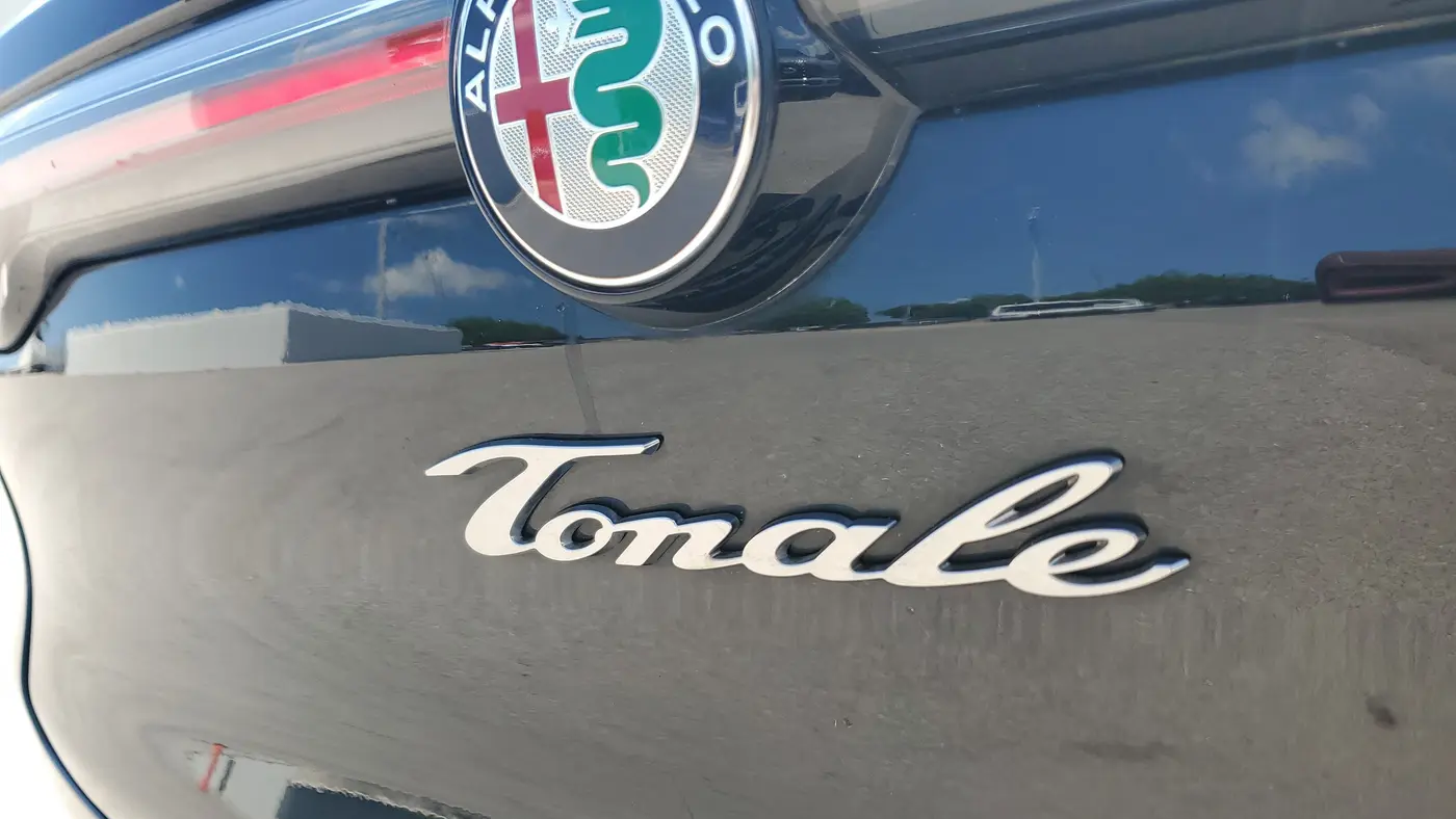 2024 Alfa Romeo Tonale Hybrid Veloce