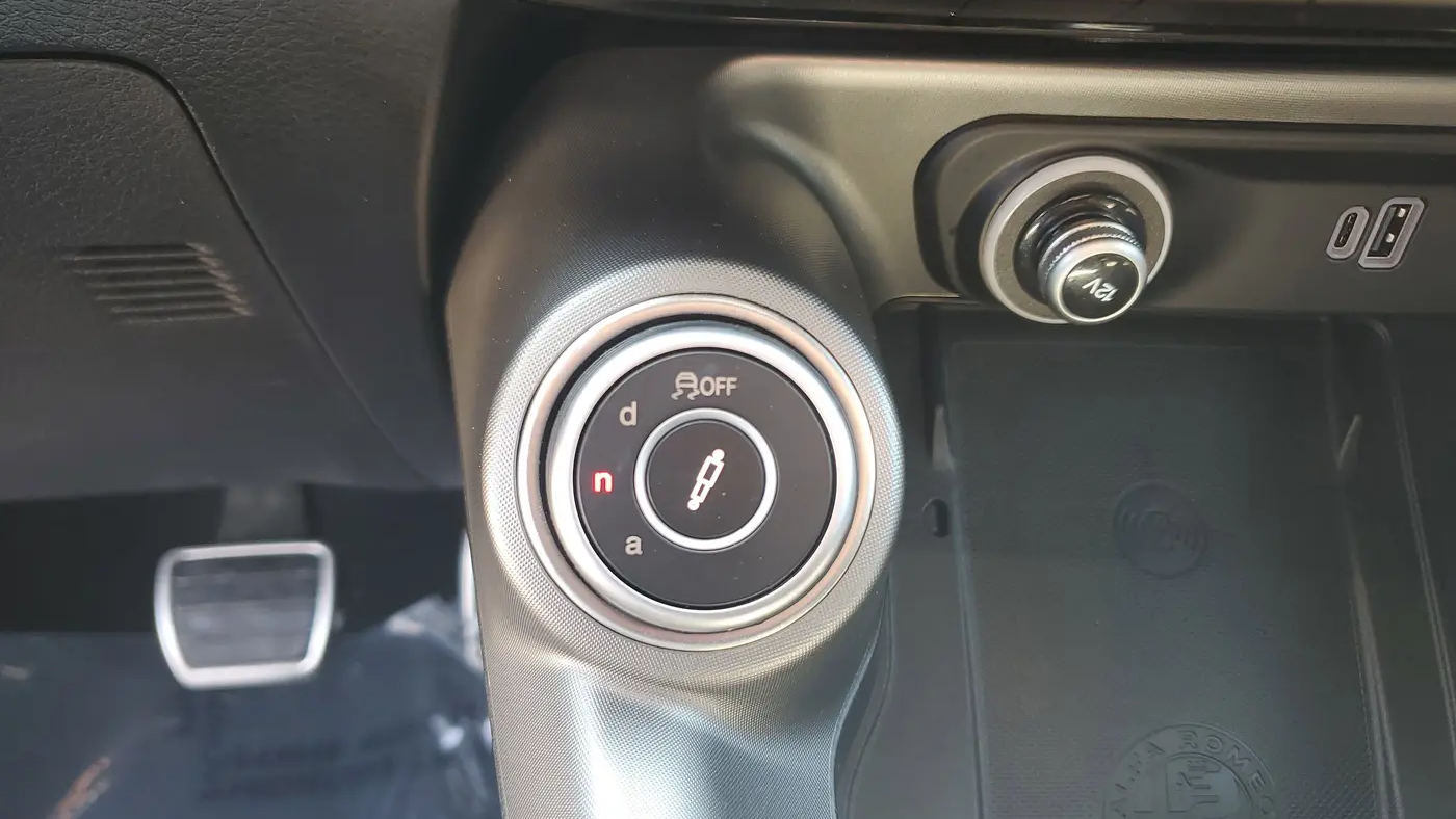 2024 Alfa Romeo Tonale Hybrid Veloce