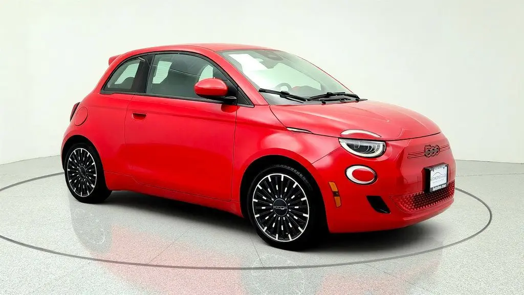 2024 FIAT 500e Inspi(RED)