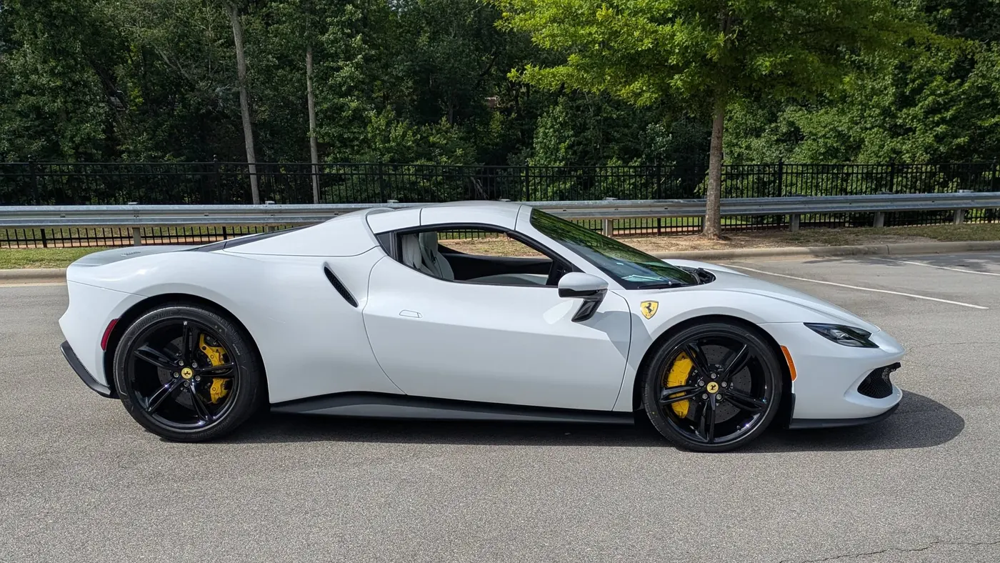2026 Ferrari 296 GTS Base