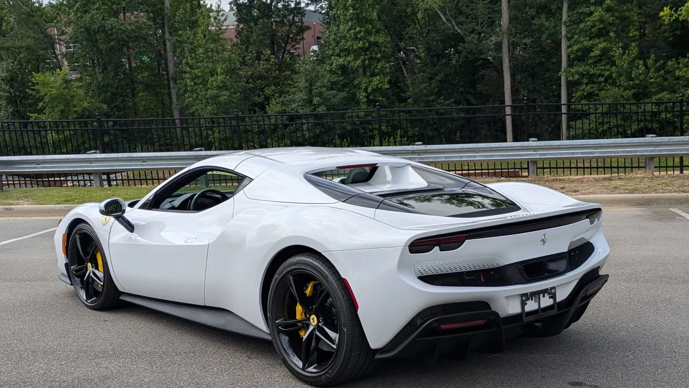2026 Ferrari 296 GTS Base