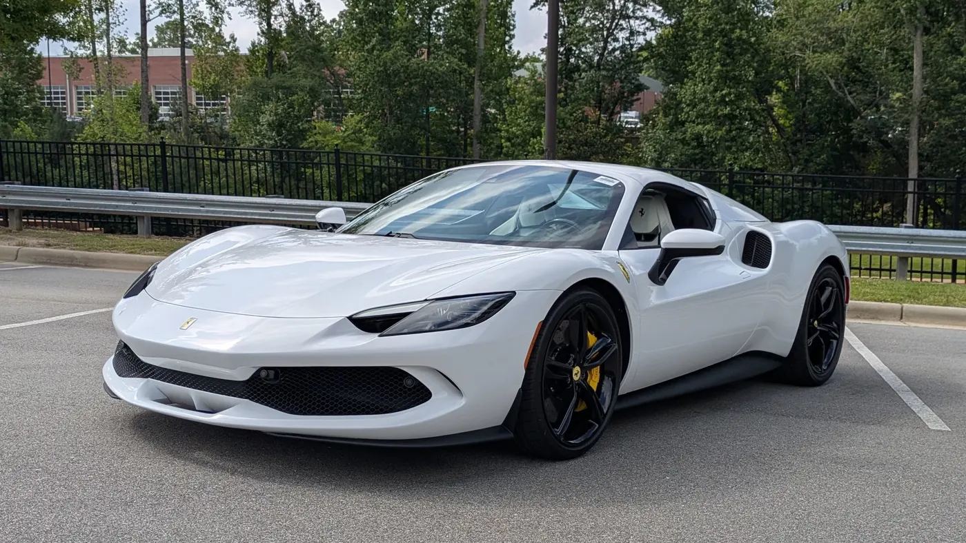 2026 Ferrari 296 GTS Base