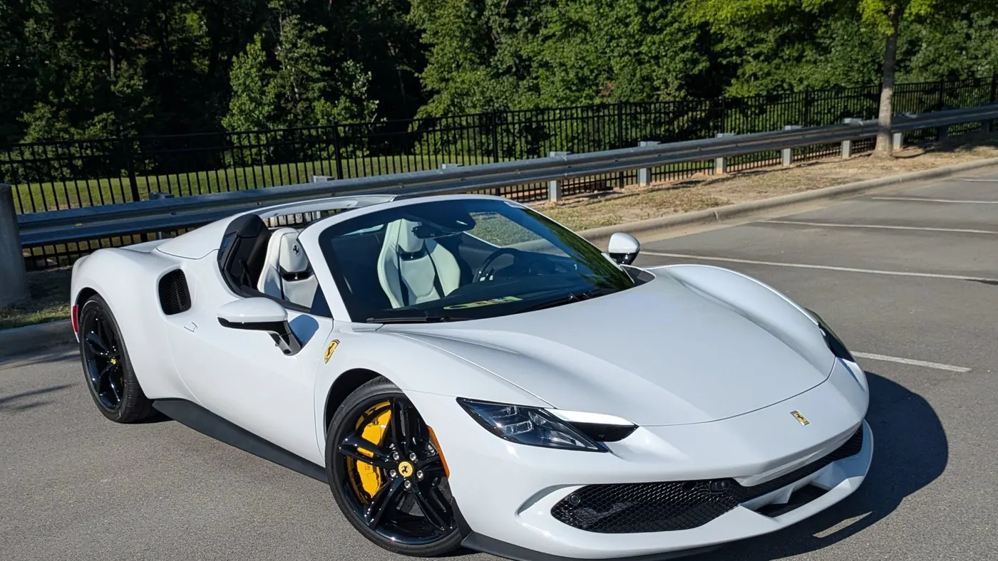 2026 Ferrari 296 GTS Base