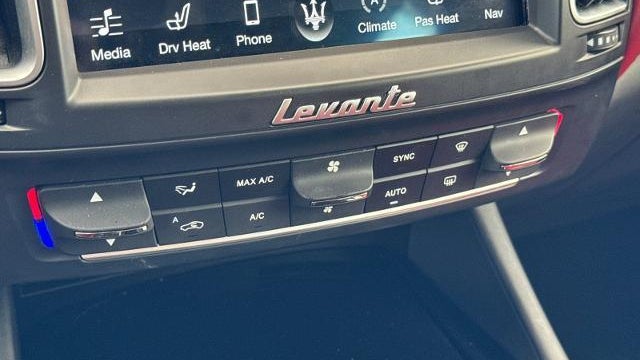2018 Maserati Levante Base