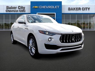 2022 Maserati Levante with Bianco Exterior