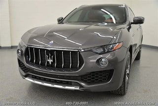 2018 Maserati Levante with Grigio Metallic Exterior