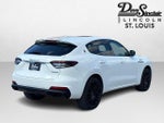 2022 Levante Thumbnail 3