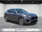 2023 Levante Thumbnail 7