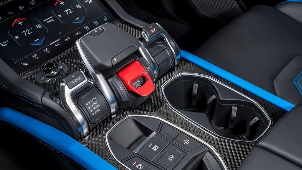 2025 Lamborghini Urus SE
